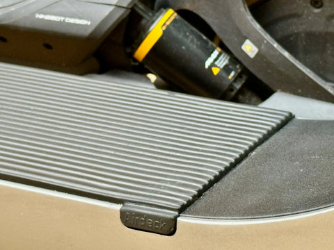 Airdeck next to a traditional suspension system